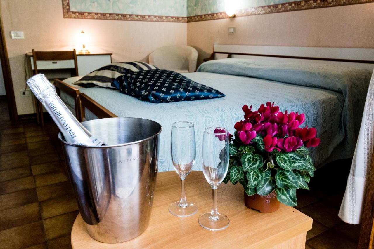 Da Elio Hotel Piegaro  ภายนอก รูปภาพ